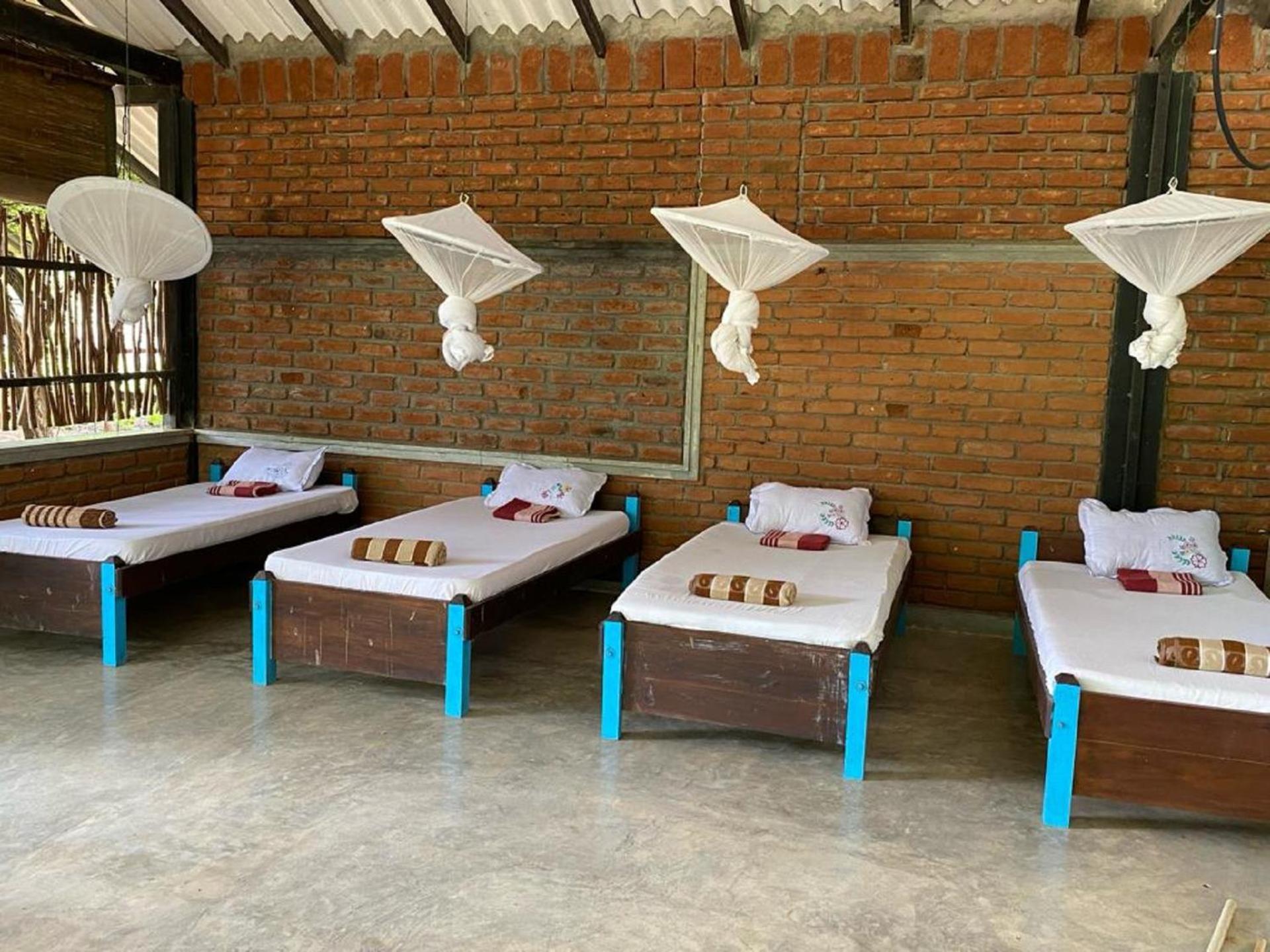 Yala Ying Yang Hostel & Camping Exterior photo