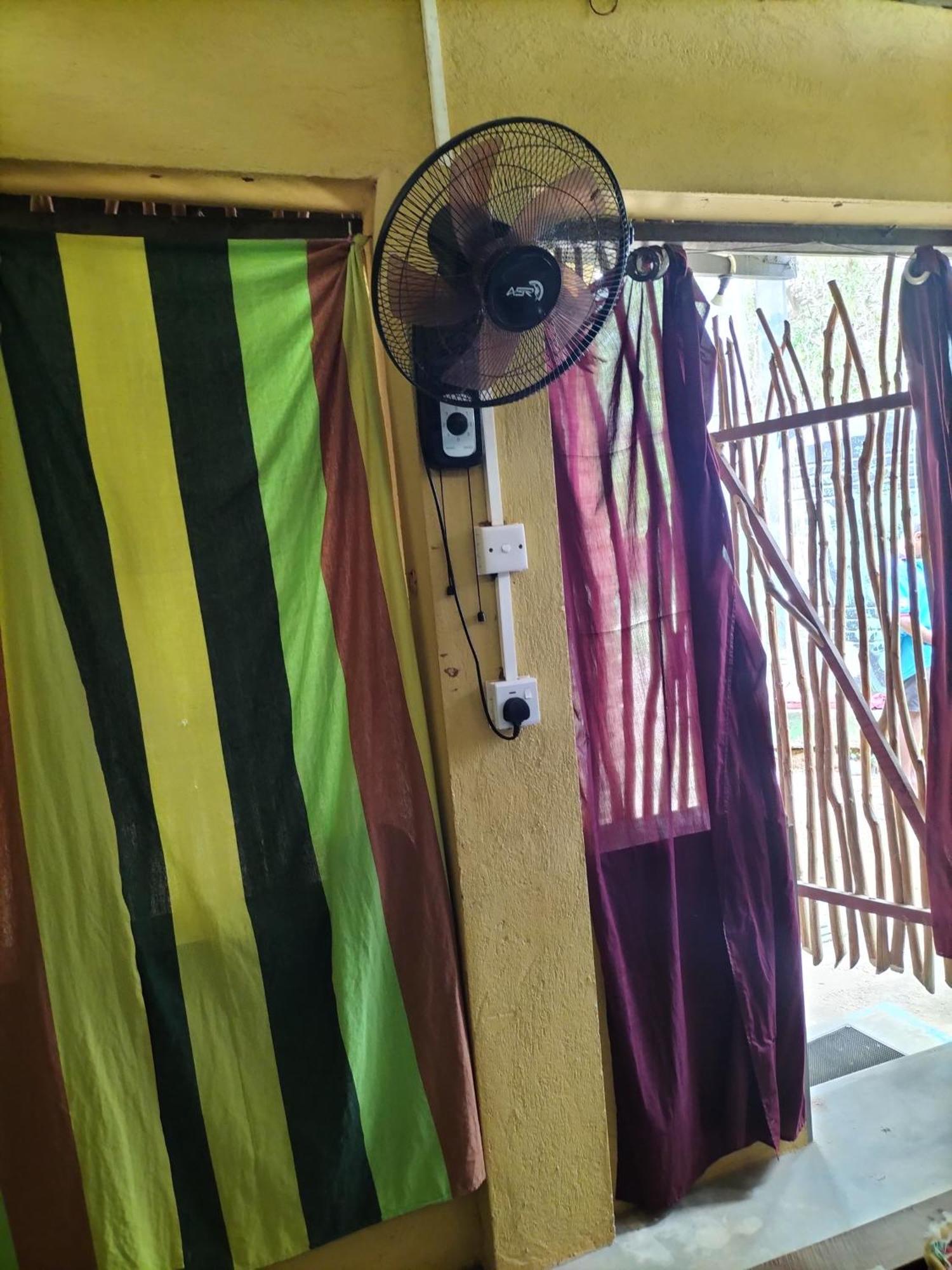 Yala Ying Yang Hostel & Camping Exterior photo